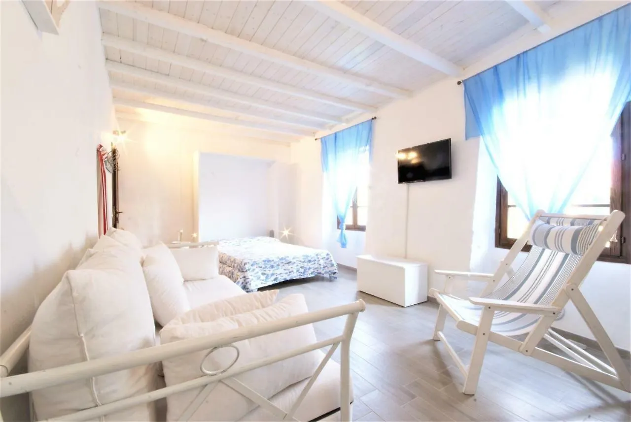 The Old Ship Apartment Costarainera Italy